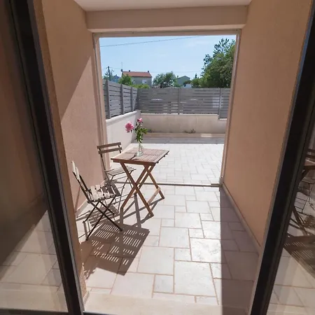 Apartment Nelkas