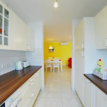 Nelkas Apartment *