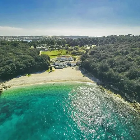 Nelkas Pula