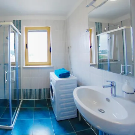 Apartment Nelkas *