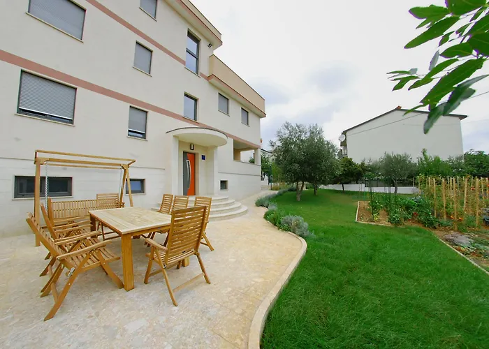 Apartman Nelkas Póla