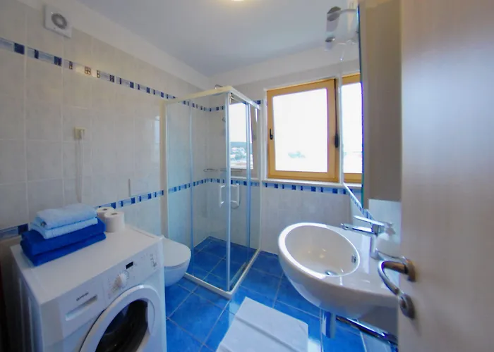 Appartement Nelkas *