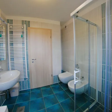 Nelkas Lägenhet Pula