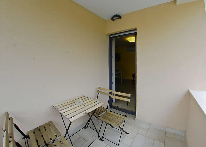 Nelkas Apartment Pula